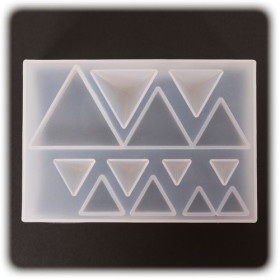 PENTART - Silicone Resin Mould - Triangular 6,4x9x2,2